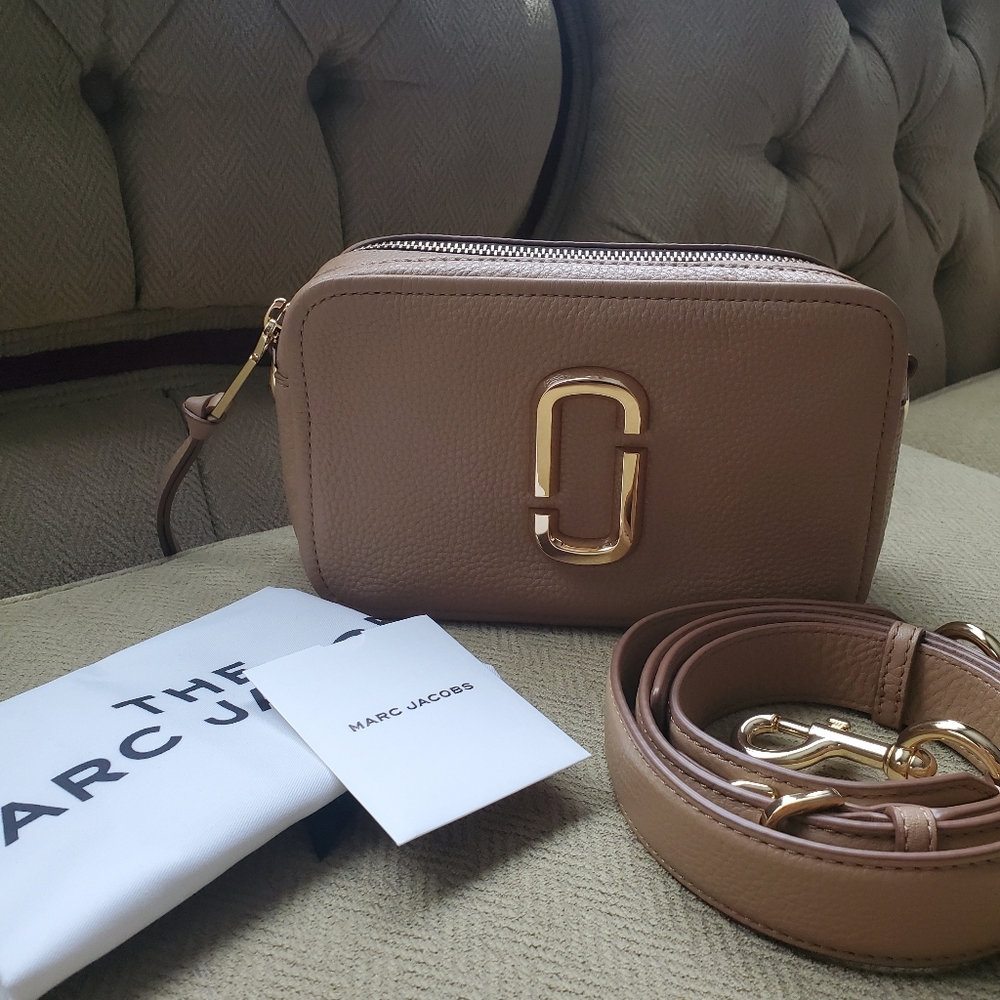 Marc Jacobs softshot 21